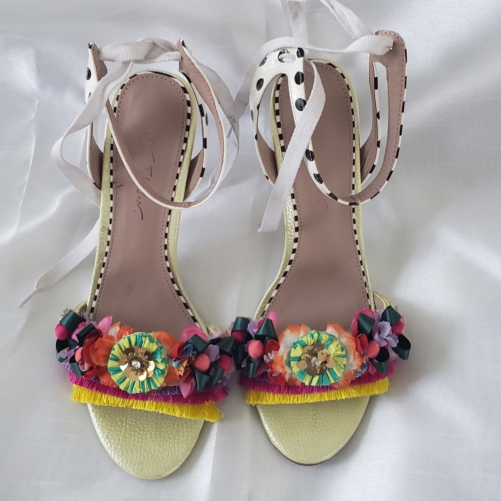 White and Yellow Sandals with Pom-Pom Trim